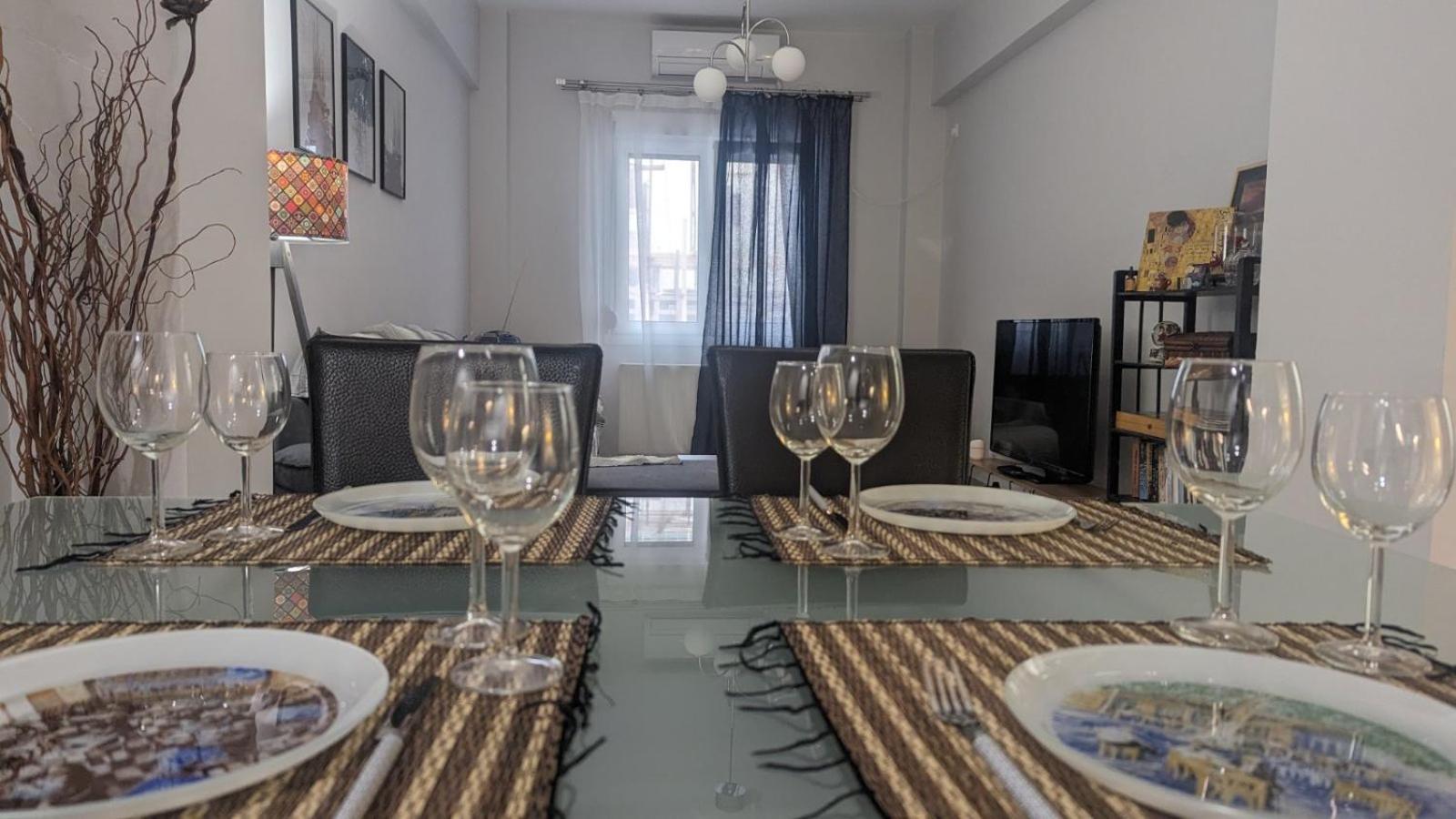 Luxury & Spacious Apartment In Athens Atenas Exterior foto
